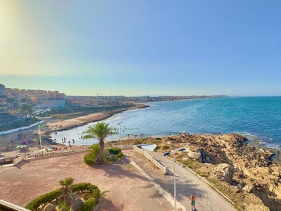 NUEVO PRECIO!!! Vistas directas al mar , escuche el sonido de las olas??‍♂️️