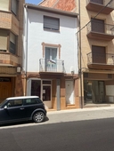 Venta de piso en calle Cl Ramón y Cajal de 2 habitaciones con terraza y balcón