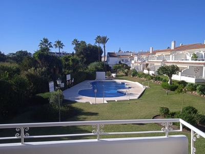 Ático en venta en El Paraiso, Estepona, Málaga