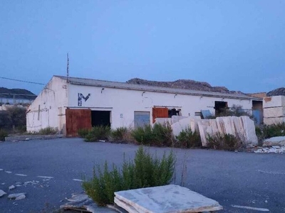 OPORTUNIDAD: A la Venta Nave Industrial a Reformar en Novelda (Alicante) Venta Novelda