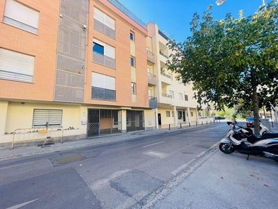 Piso en alquiler en Crta. De la Sierra de 3 habitaciones con aire acondicionado y calefacción