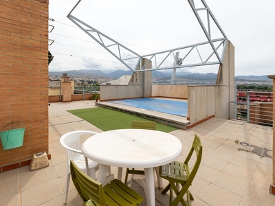 Venta de piso con piscina y terraza en Zaidín - Vergeles (Granada), Palacio de deportes