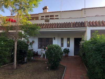 Alquiler Casa adosada Chiclana de la Frontera. Con terraza 139 m²