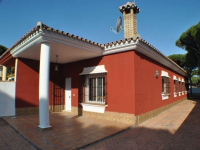 Alquiler Casa unifamiliar Chiclana de la Frontera. 130 m²