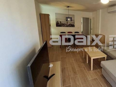 Alquiler Piso Fuengirola. Piso de tres habitaciones Con balcón