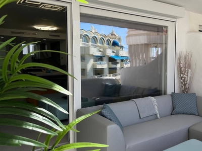 Apartamento en venta en Benalmadena Costa, Benalmádena, Málaga