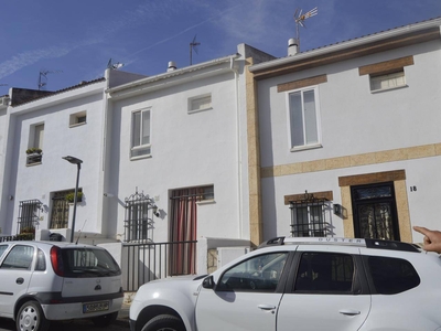Venta Casa adosada en Villaverde Santa Cruz de La Zarza. Buen estado 98 m²