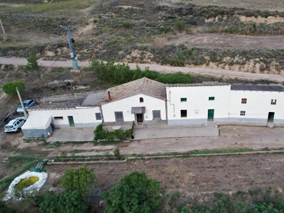 Venta Casa rústica en N-330 Huesca. A reformar plaza de aparcamiento 65 m²