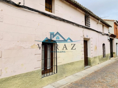 Venta Casa rústica en Augusto Gonzalez Besada Calera y Chozas. 525 m²