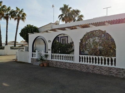 Venta Casa unifamiliar Los Alcázares. Con terraza 120 m²