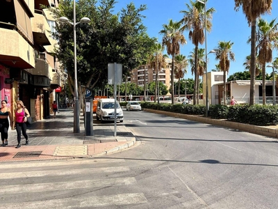 Venta Piso en Calle Berenguel. Almería. Buen estado tercera planta plaza de aparcamiento