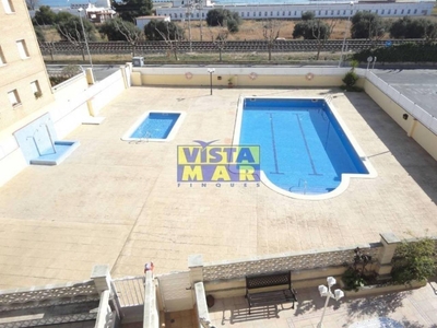 Venta Piso Cunit. Piso de tres habitaciones Buen estado segunda planta con terraza