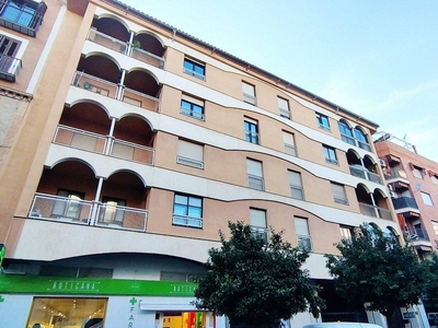 Venta Piso Jaén. Piso de cuatro habitaciones en Millán de Priego. Primera planta con balcón