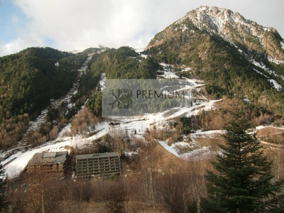 Venta Piso La Massana. Piso de una habitación en Calle Arinsal. Buen estado tercera planta con terraza