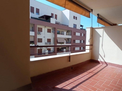 Venta Piso Mairena del Aljarafe. Piso de cuatro habitaciones en Filosofia De La. Segunda planta con terraza