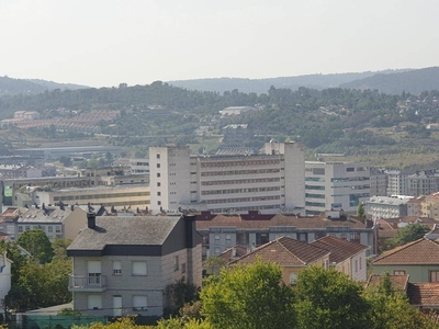 Venta Piso Ourense. Piso de dos habitaciones en Rúa a Granxa. Buen estado primera planta con terraza