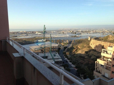 Venta Piso en Mirasierra 18. Roquetas de Mar. Buen estado octava planta plaza de aparcamiento con balcón
