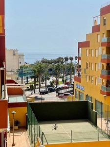 Venta Piso en Armada Espanola 17. Roquetas de Mar. Buen estado tercera planta plaza de aparcamiento con balcón