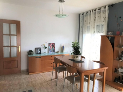 Venta Piso Torredembarra. Piso de dos habitaciones en Calle Gisbert. Buen estado cuarta planta