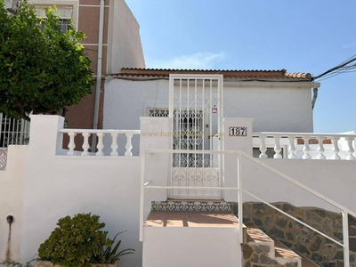 Apartamento en venta en La Siesta, Torrevieja, Alicante
