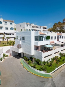 Apartamento en venta en Los Naranjos, Marbella, Málaga