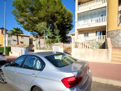 Apartamento en venta en Villamartin, Orihuela, Alicante