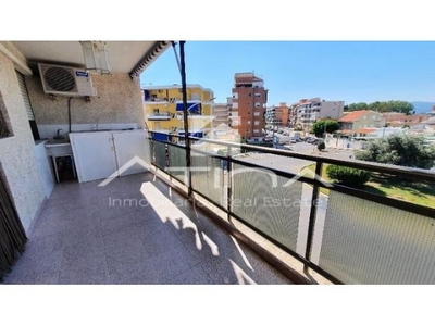 Apartamento situado en 4ª línea playa Daimús a solo 150 metros del mar