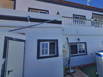 Casa Aislada en venta. Casa aislada dos plantas con piscina y jardín en zona tranquila de San Miguel con vista panorámicas al mar