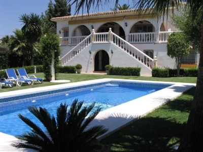 Chalet en venta en Guadalmina, Marbella, Málaga