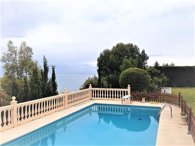 Chalet en venta en La Capellania, Benalmádena, Málaga