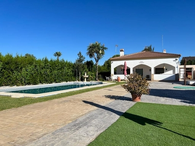 Finca/Casa Rural en venta en Los Palacios y Villafranca, Sevilla