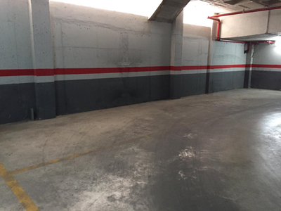 Plaza de parking en venta en Elche/Elx: ¡Adquiere ya tu espacio seguro para tu vehículo Venta Centro