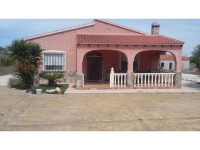 Villa en Venta en Hondón de los Frailes, Alicante