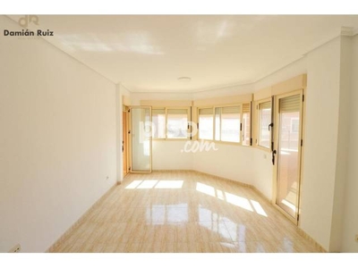 Apartamento en venta en Carrer de Fonteta en Centro por 135.000 €