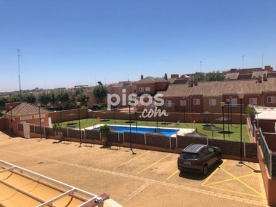 Casa adosada en alquiler en Aljamar