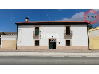 Chalet en venta en Avenida de Zaragoza