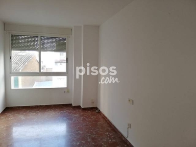 Piso en venta en Carrer de la Trinitat, 129, cerca de Carrer de Ramon Llull en Sur por 246.600 €