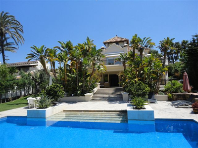 Venta de casa con piscina en Elviria (Marbella (Municipio))