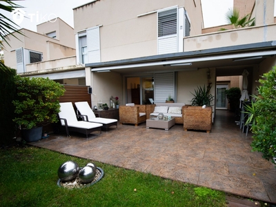 Venta de casa con piscina y terraza en Casablanca, Montecanal, Valdespartera (Zaragoza), Rosales del Canal