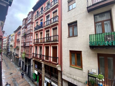 Venta de piso en Zazpi Kaleak (Casco Viejo) (Bilbao)