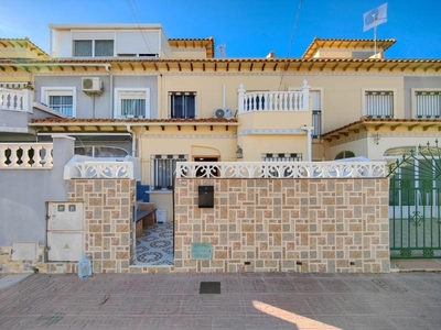 Casa adosada en venta en El Salado, Torrevieja