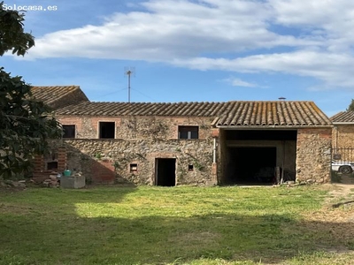 Casa de Pueblo en Venta en Vilopriu, Girona