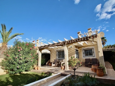 Chalet en venta en Orihuela Costa, Orihuela, Alicante