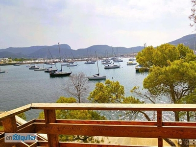 Villa mediterránea única en 1ª línea de mar con embarcadero en Port d'Andratx