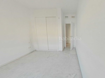 Alquiler apartamento en av aeronaútica solvia inmobiliaria - apartamento en Sevilla