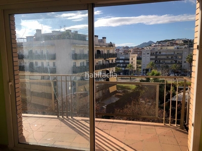 Alquiler ático atico duplex muy luminoso exterior en Mataró