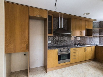 Alquiler piso con 3 habitaciones con ascensor, parking, piscina, calefacción y aire acondicionado en Tarragona