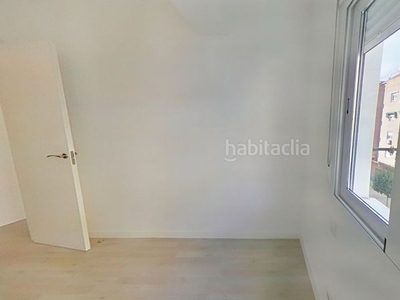 Alquiler piso con 3 habitaciones en Juan de la Cierva Getafe