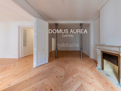 Alquiler piso en alquiler , con 200 m2, 3 habitaciones y 3 baños, ascensor, aire acondicionado y calefacción individual. en Madrid