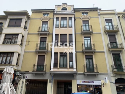 Apartamento en venta en Avenida del Padre Isla, cerca de Calle de Lope de Vega en Centro por 260.000 €